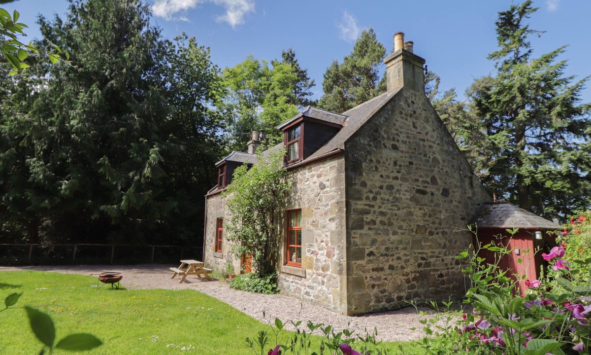 Elgin Cottage | The Mains