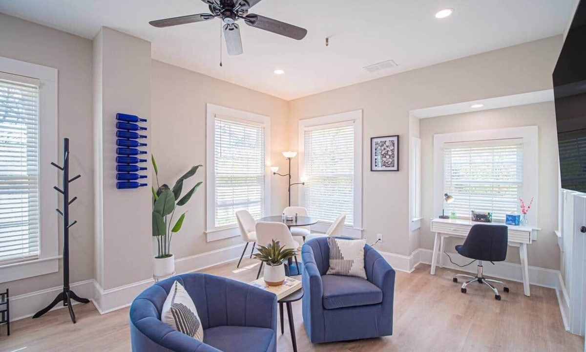 Marietta Apartment | The Maison at Marietta Square