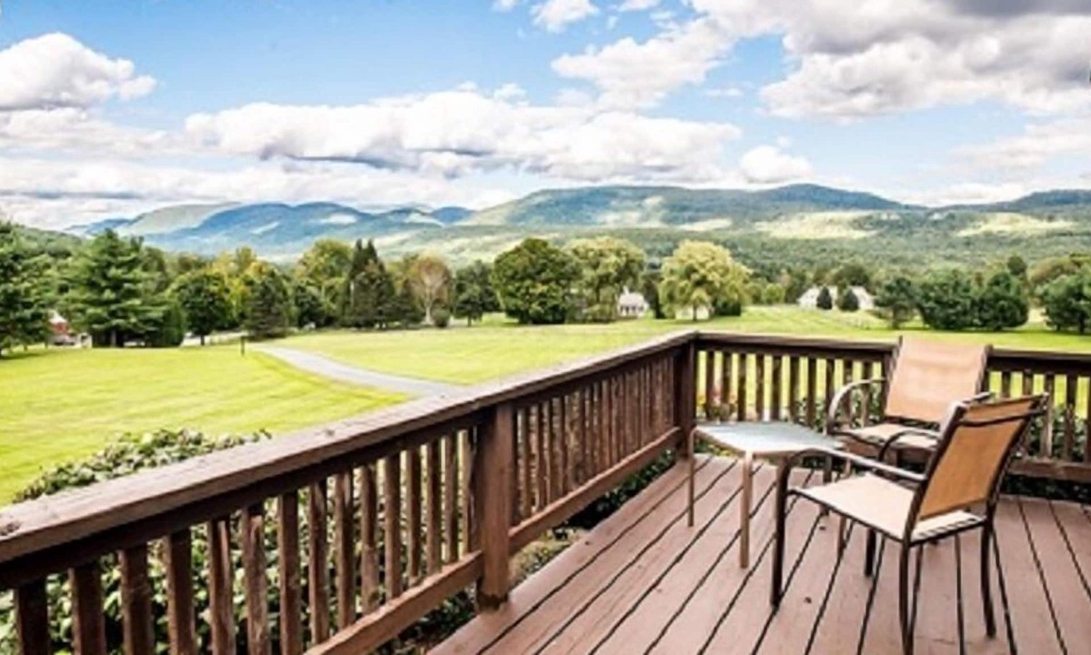 Manchester Center Hotel | The Manchester View