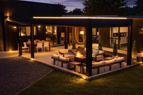 Mangakino House | The Mango Shed