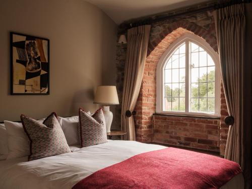Ditcheat Hotel | The Manor House Inn