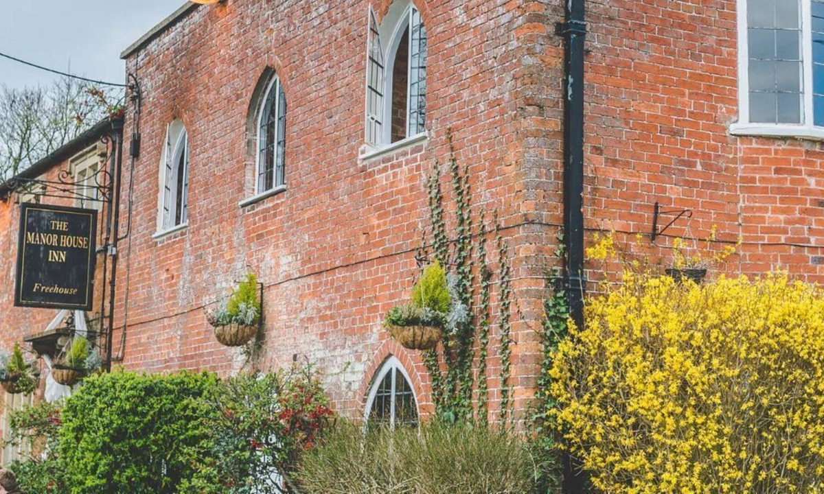 Ditcheat Hotel | The Manor House Inn