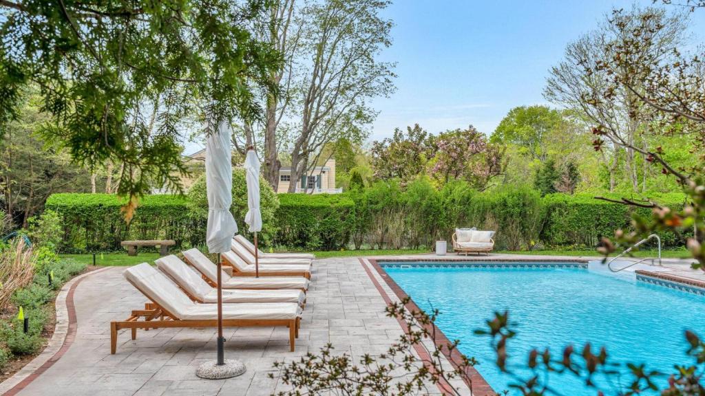 Village of Southampton House | The Manor