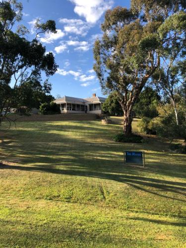Omeo Bed & Breakfast | The Manse Omeo