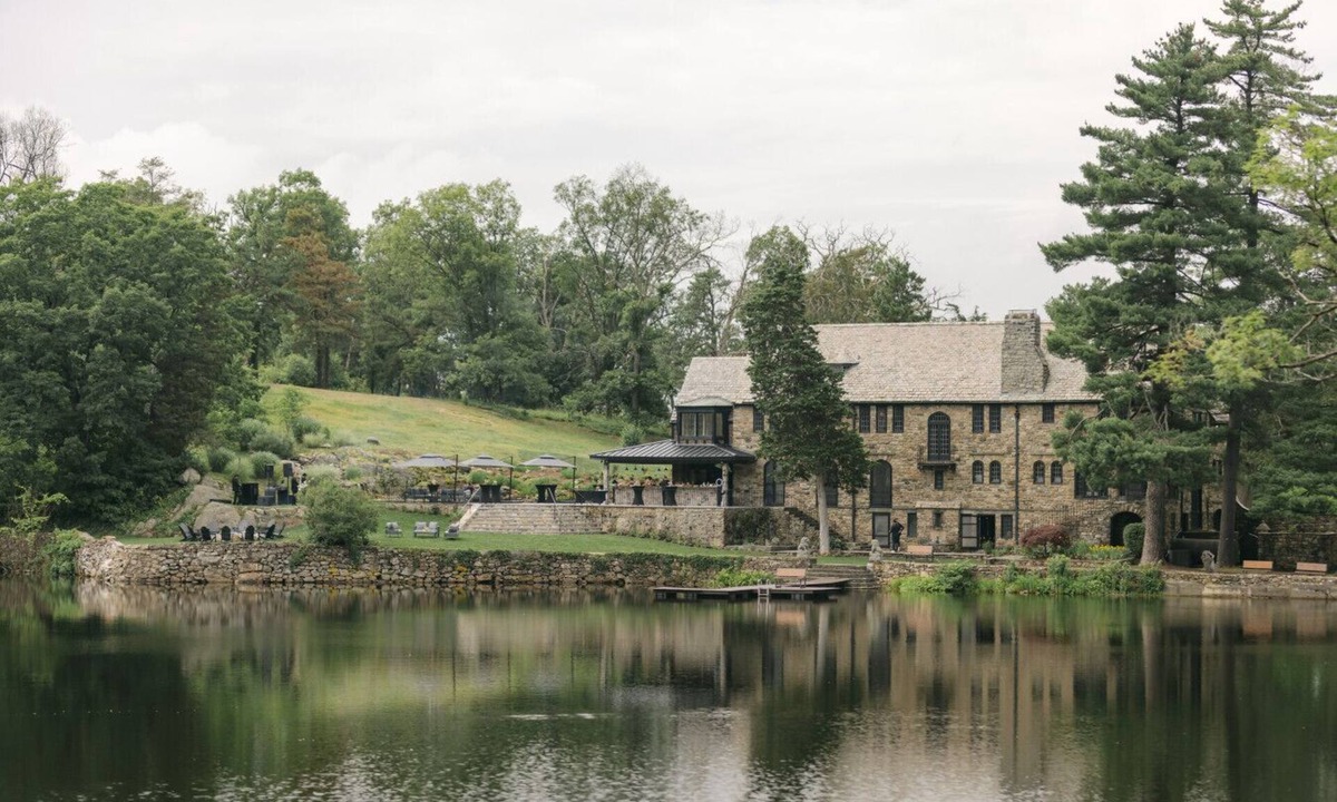 Fishkill House | The Mansion at Willow Lake