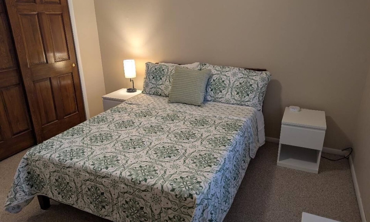 Lewis Center House | The Manx Manor - Fire Pit - 1.1 Acres