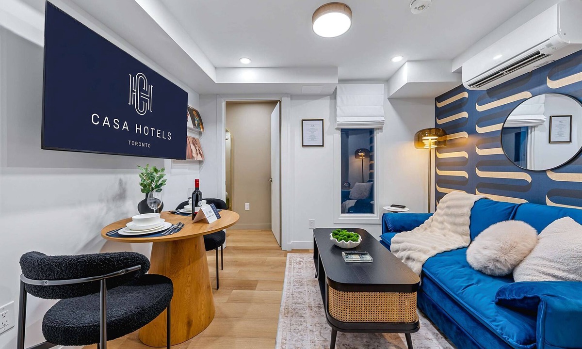 Grange Park Apartment | The McCaul | Cozy Basement Near FIFA World Cup