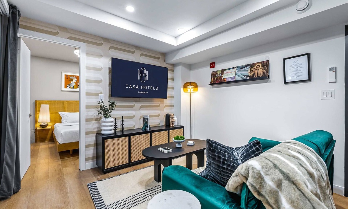 Grange Park Apartment | The McCaul | Lower Level Suite near FIFA 2026