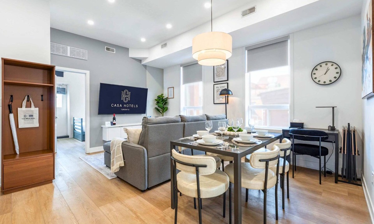 Grange Park Hotel | The McCaul | Spacious DT Suite near FIFA 2026