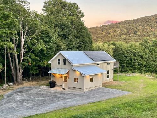 Fletcher House | The Meadow at Cobbler Hill Farm
