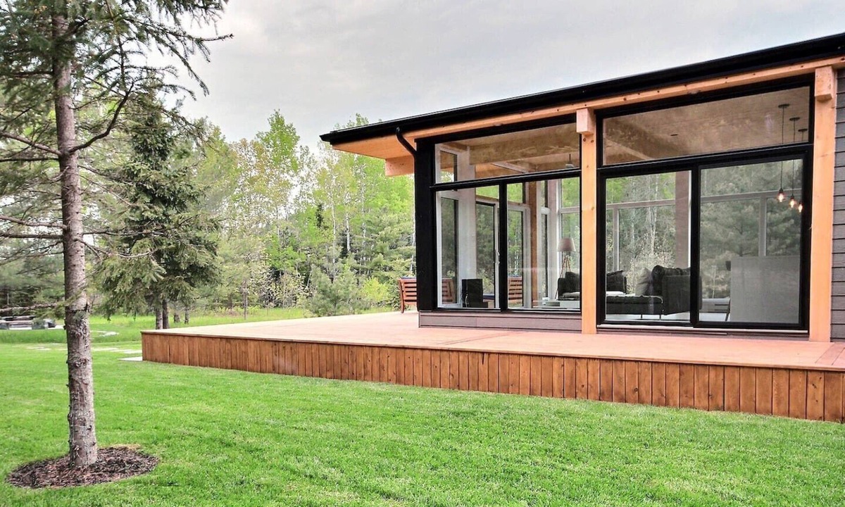 La Peche House | The Meadow