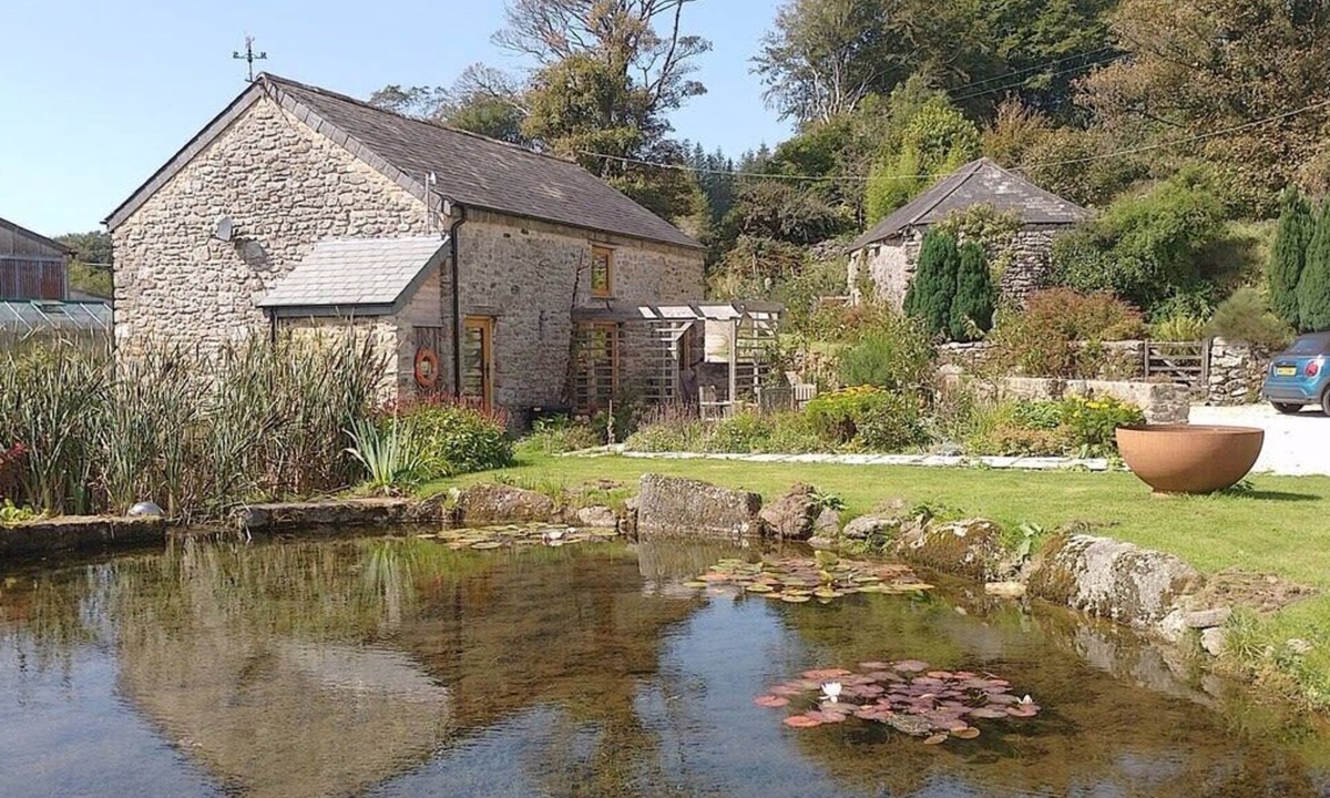 Yelverton House | The Meeting House Sum