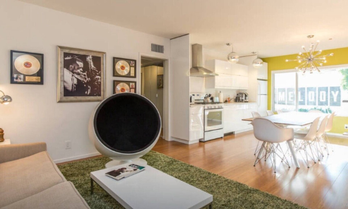 Burbank Apartment | The Melody @ Warner Brothers