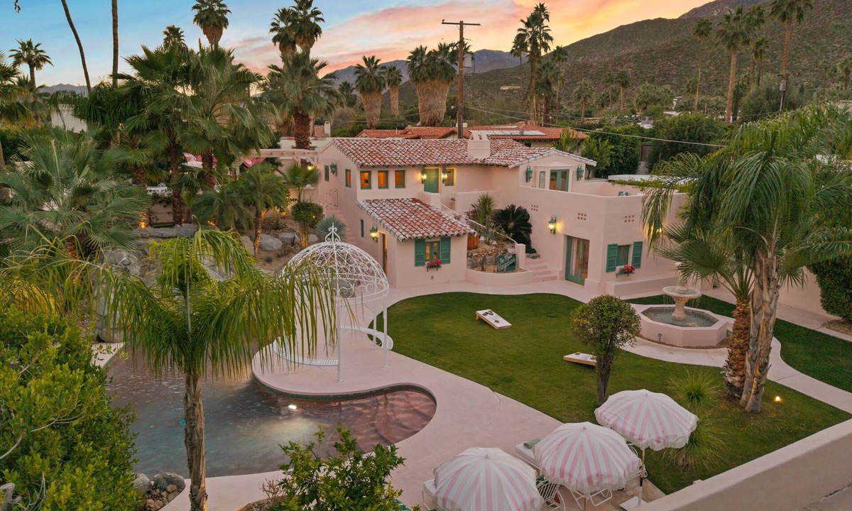 The Mesa Villa | The Mesa Bungalows: Palm Springs Luxury Estate