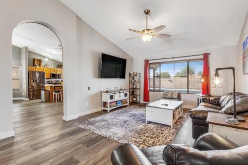 Alta Mesa Community Association House | The Mesa Oasis