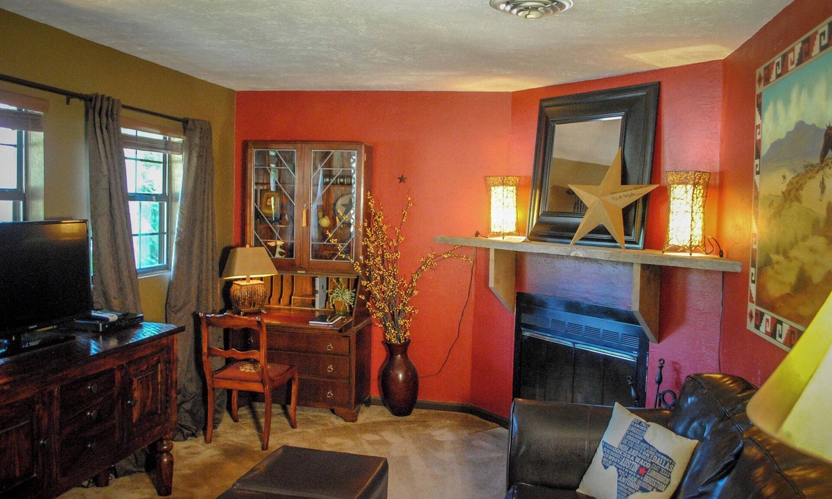 Palisades Bed & Breakfast | The Mesquite Cabin at Starlight Canyon Bed & Breakfast