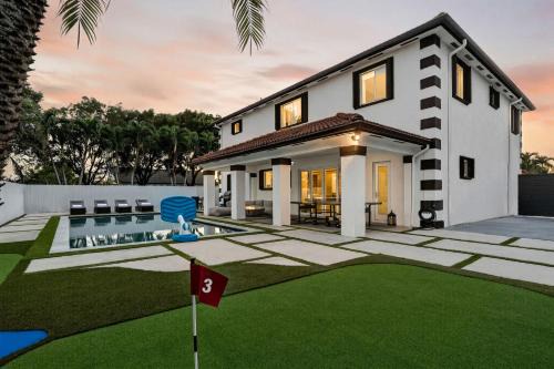 Ludlam House | The Miami Villa, Private Pool with Pool Table