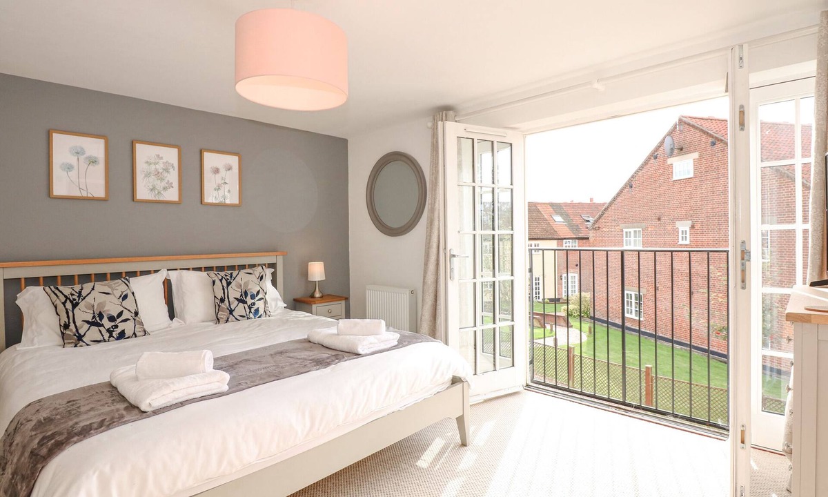 Stalham Cottage | The Mill Stones