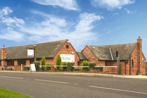 Hartshorne Hotel | The mill wheel