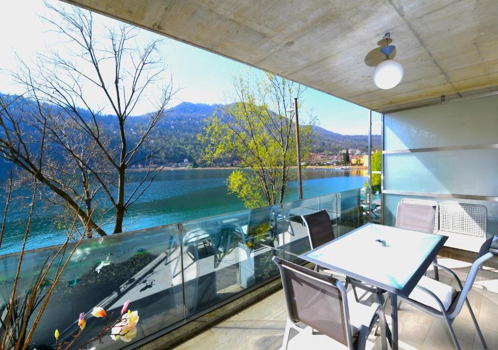 Caslano House | The Minimal House & SPA