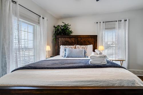 Ruthven Hotel | The Miracle Room Dream Estate Inn