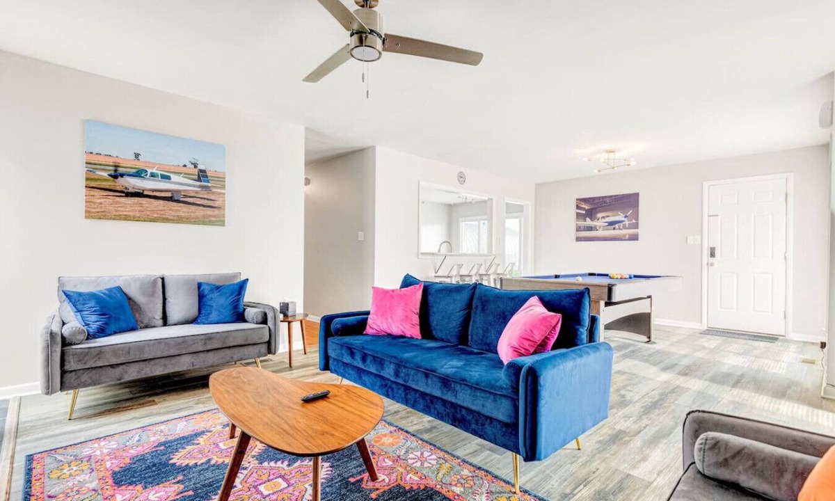 Quinton House | The Modern Mile High: Aviator`s Lookout in Quinton