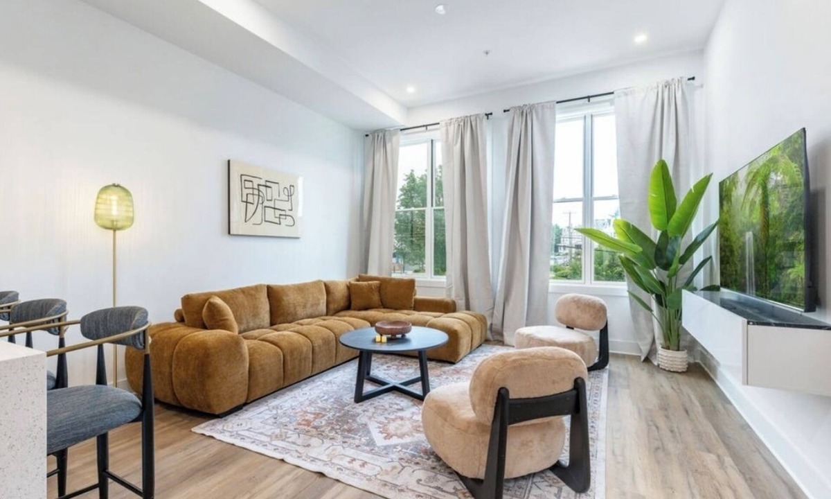 Germantown Apartment | The Modern Muse - 2 bed 2 bath