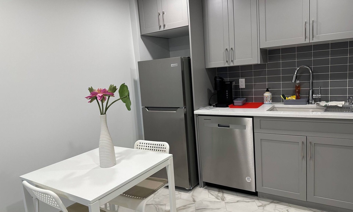 Southwest Calgary Hotel | The Modern Nest