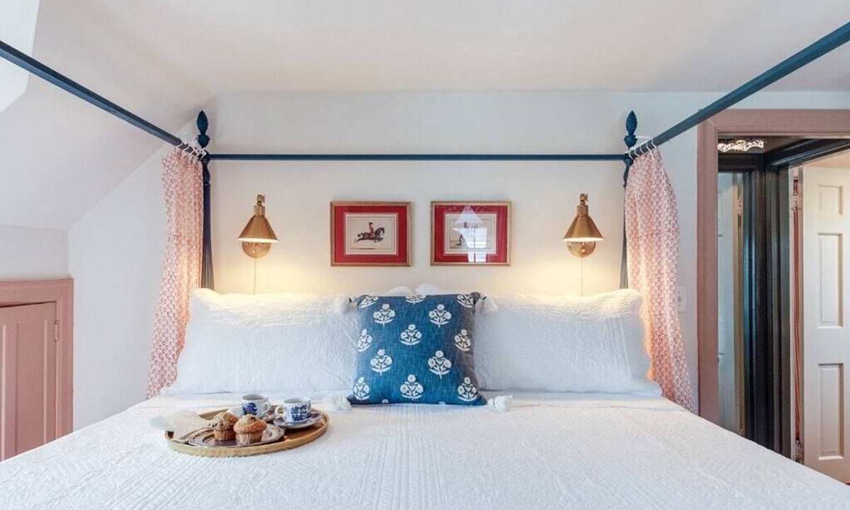 Potomac West House | The Monroe - Free Parking + Backyard Retreat