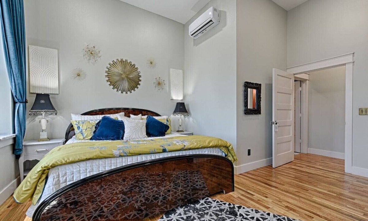 Greenville Apartment | The Monroe @ Lofts on Lee