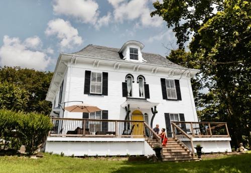 St. Andrews Bed & Breakfast | The Montague Rose Inn & Cafe