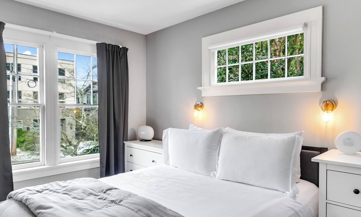 Montlake House | The Montlake Spite House