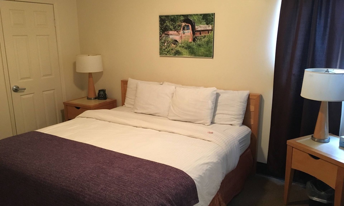 Montrose Hotel | The Montrose Hotel