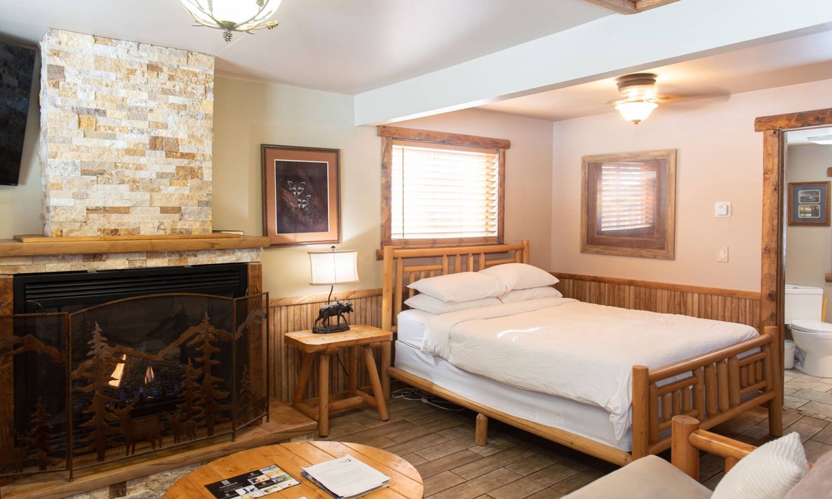 Indian River Cabin | The Moose Lodge Summa