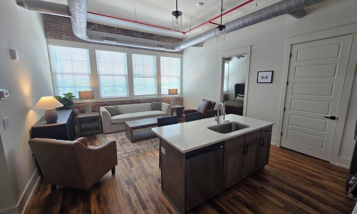 McMinnville Condo | The Munford Suite