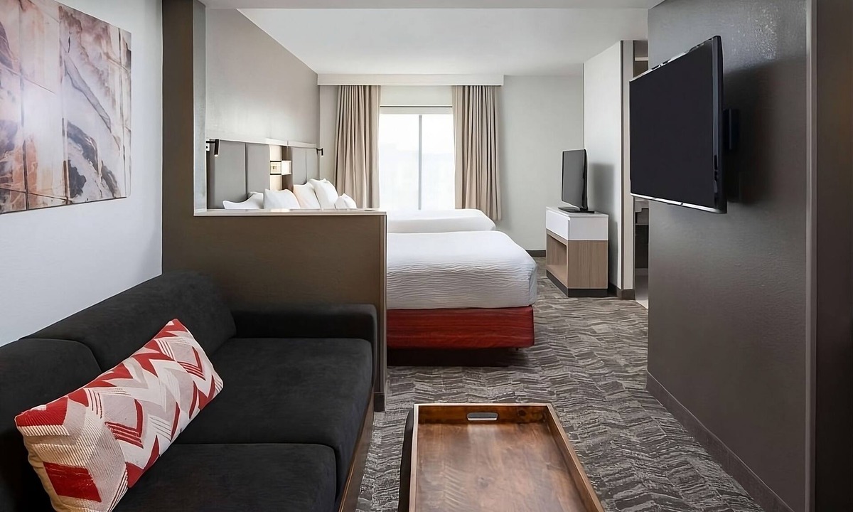 Donelson Hotel | The Nashville Hideaway! 2 Modern Units, Pet-friendly Property, Kitchenette!