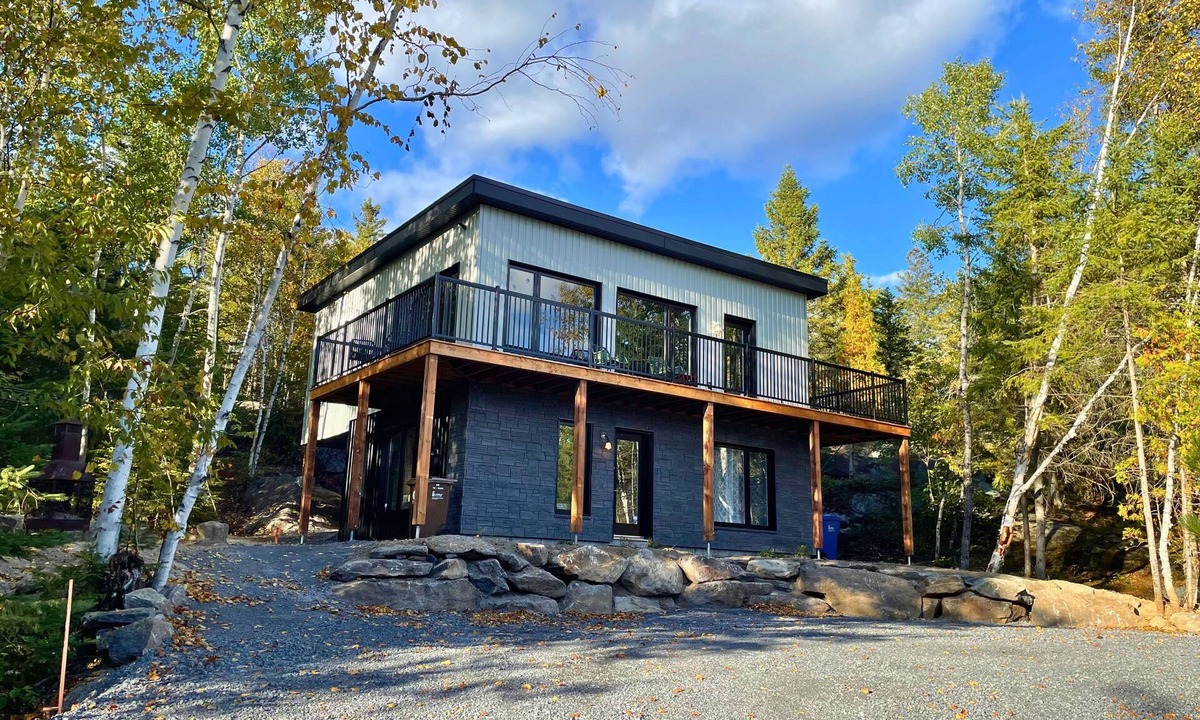 Saint-Henri-de-Taillon Ski Chalet | The Nest – Nature Retreat