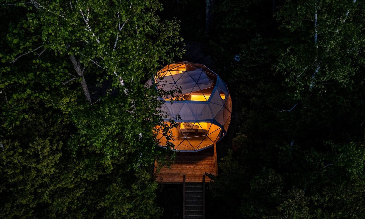 North Frontenac Cabin | The Nest at Bellevue