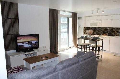 CityPlace Apartment | The Nest