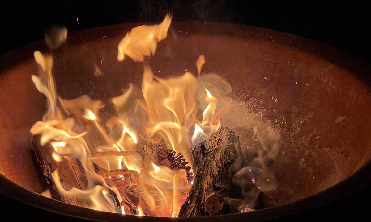 Mount Irvine House | The Nest - Tiny Home, Mt Irvine