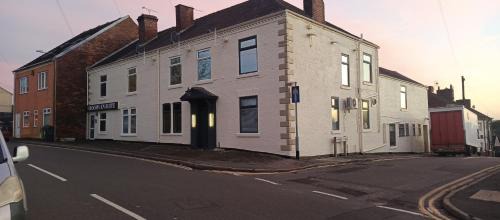 Hardstoft House | THE NEW Accommodation FREE complementary breakfast