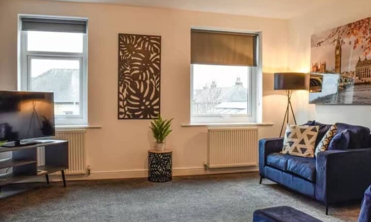 Huddersfield Apartment | The Nivora Suite