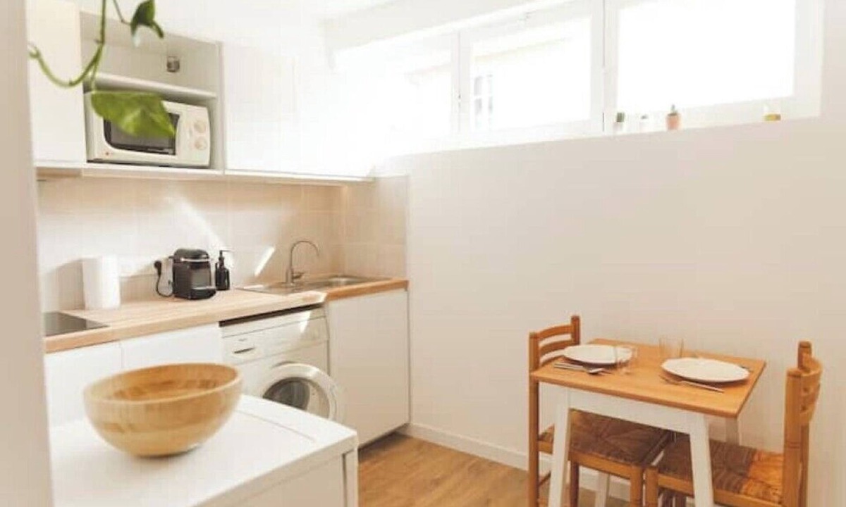 Tarbes Apartment | The Nomada - Magnificent New Studio!