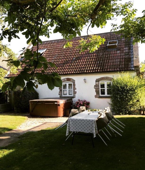 Winscombe Villa | The Nookery