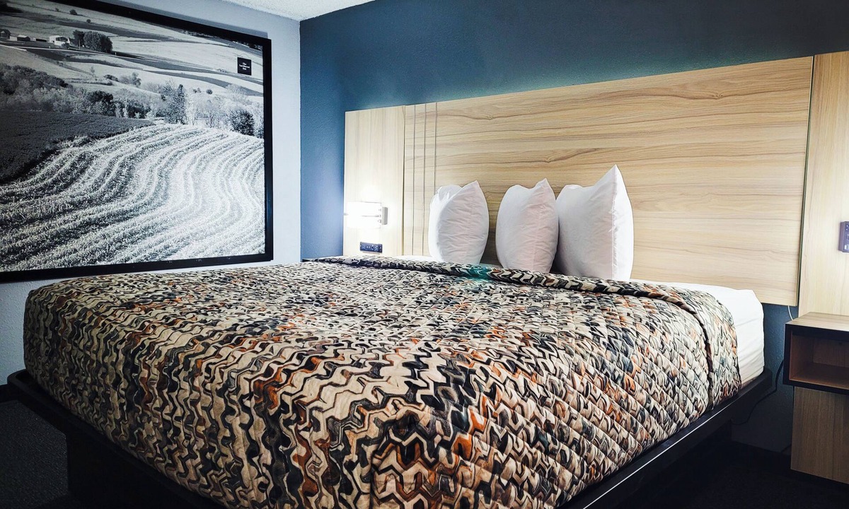 Spencer Hotel | The Northwest Inn