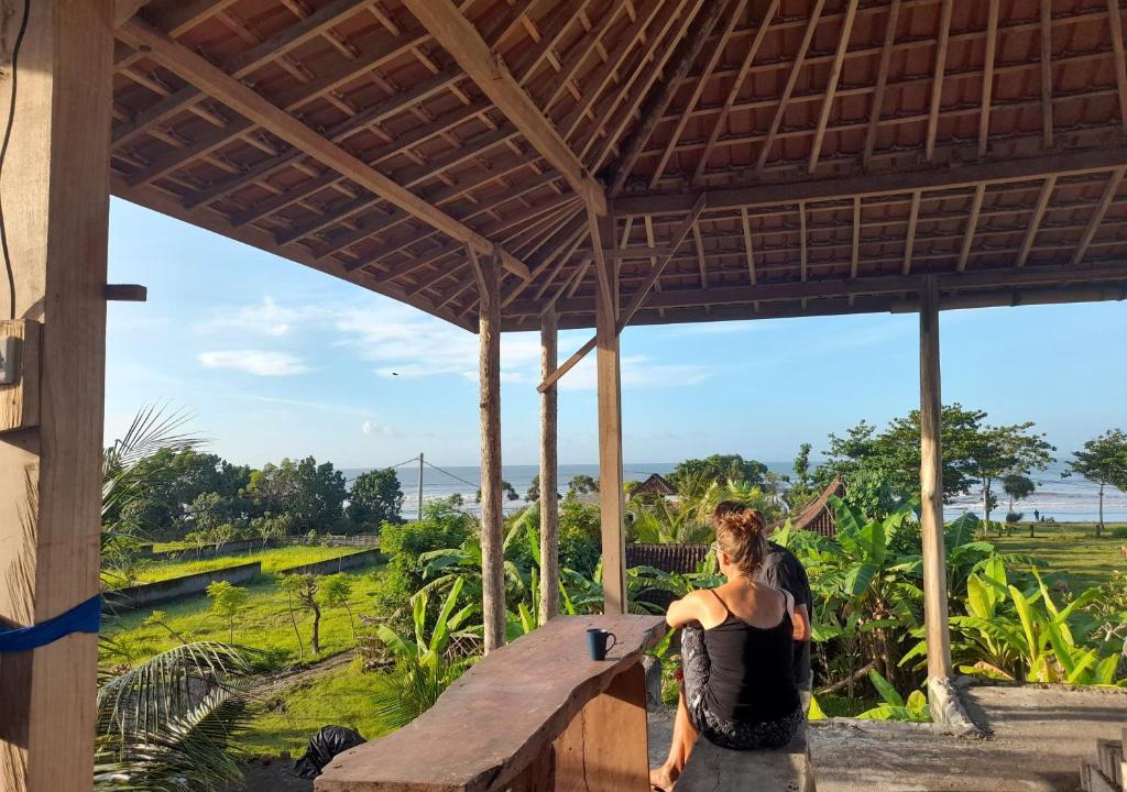 Mendoyo House | THE NYAMO surfschool & stay