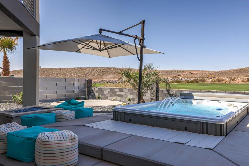 Hurricane House | The Oasis at Copper Rock