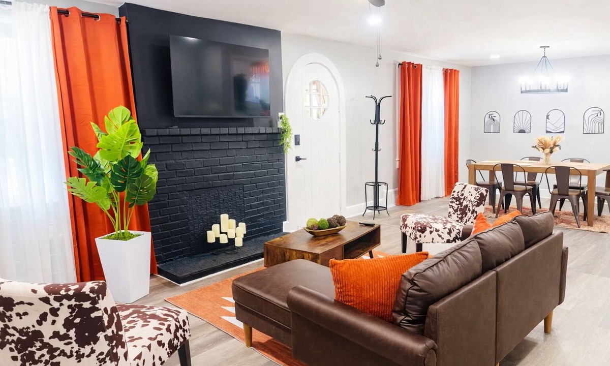 Columbus House | The Oasis of East Columbus - Military & Family Friendly 4 bedroom home!
