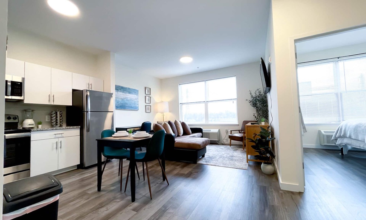 Bound Brook Apartment | The Oasis on Main| 1 BR/1BA★Pet-Friendly