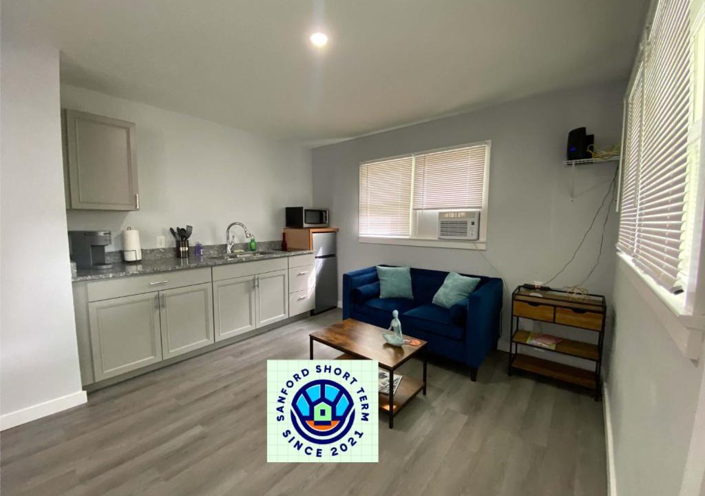 Sanford Apartment | The Oasis